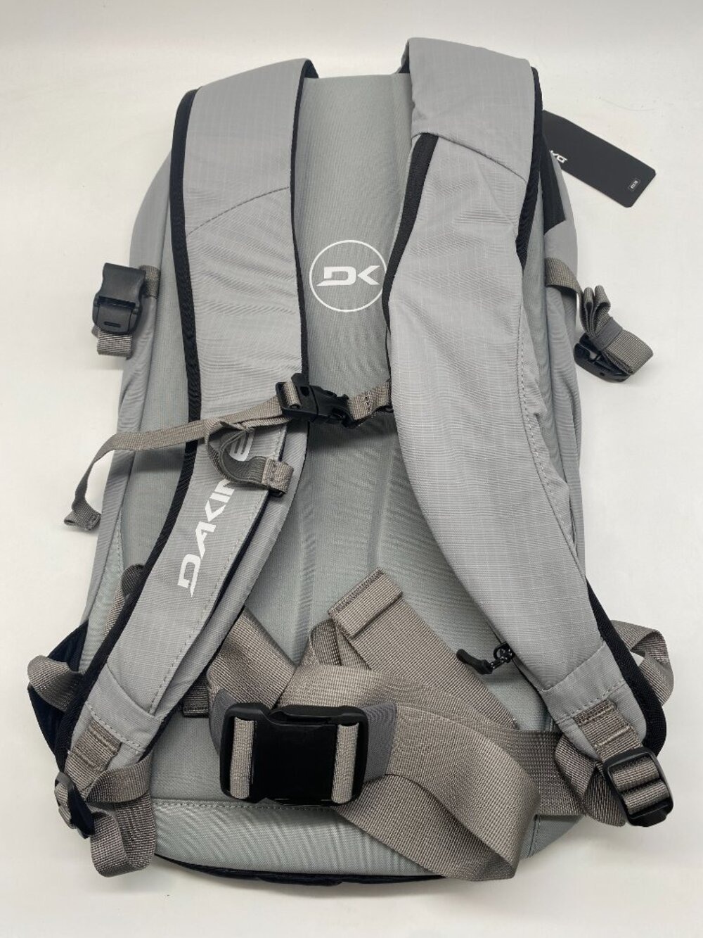 DAKINE POACHER BACKPACK 14L GRIFFIN - Picture 7 of 8